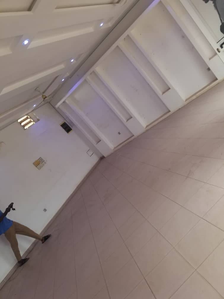 Boutique à louer