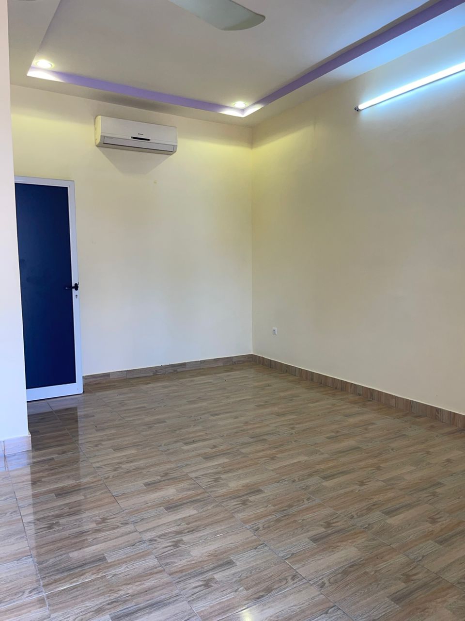 Boutique à louer