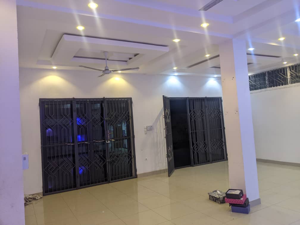 Boutique à louer