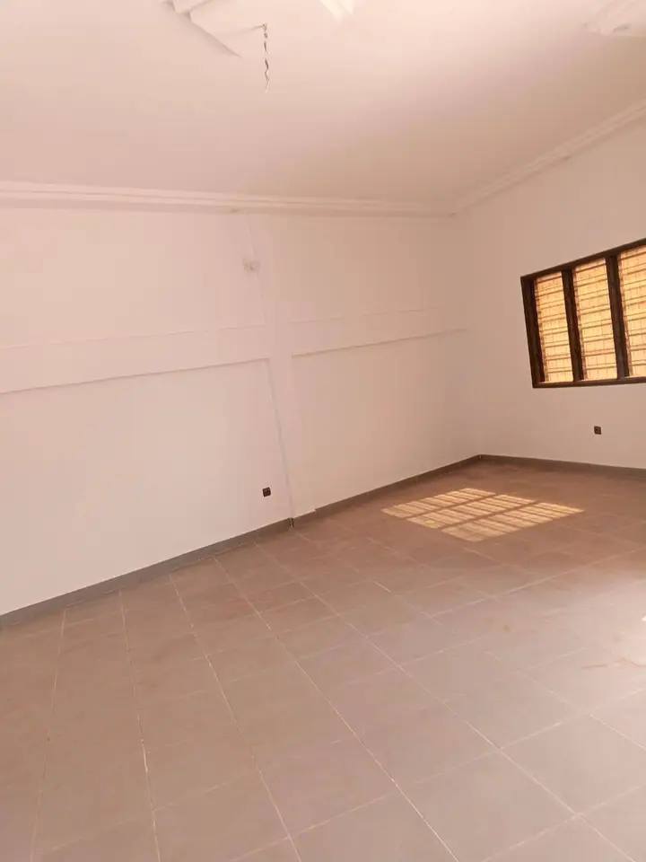 Boutique à louer