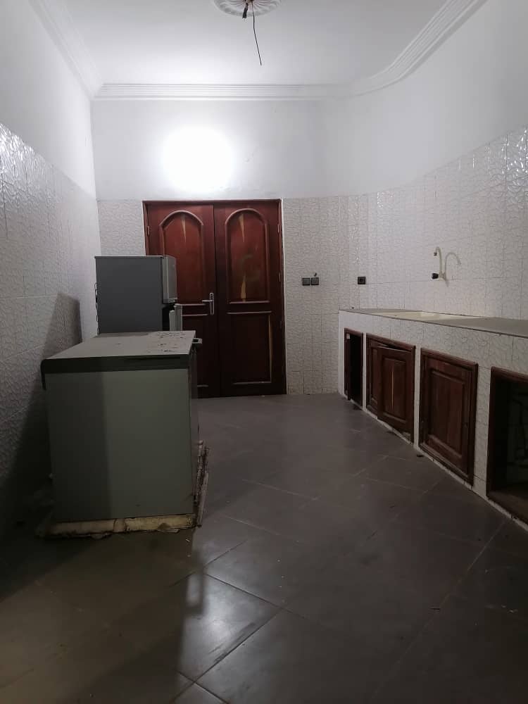 Boutique à louer