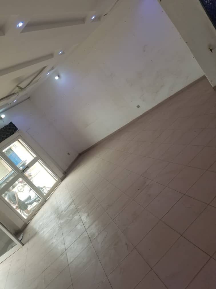 Boutique à louer