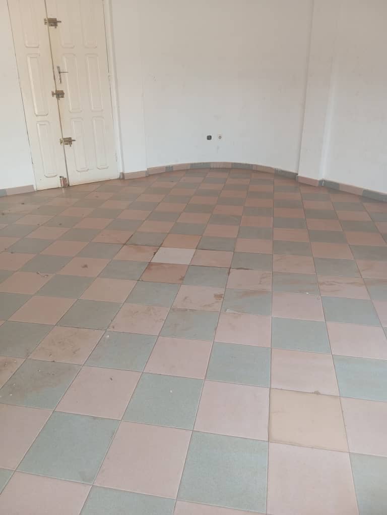 Boutique à louer